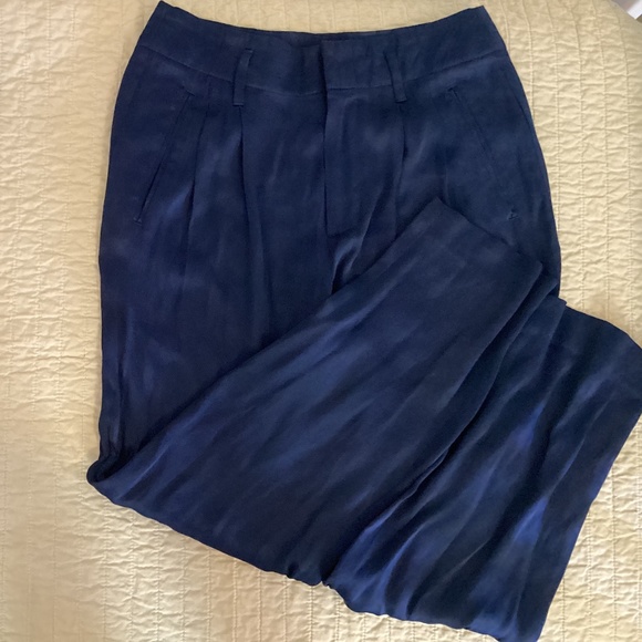 NWOT Gap Pants - Picture 1 of 3